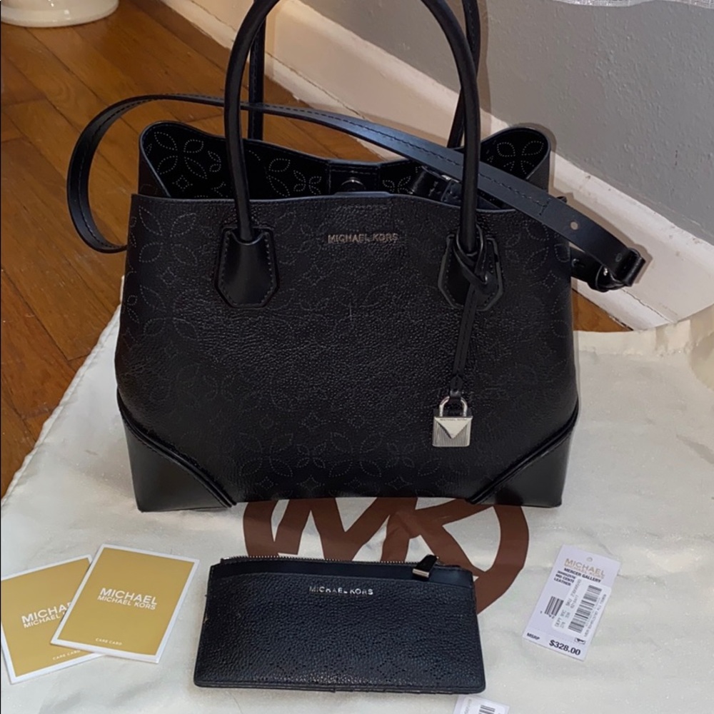 Purse and wallet